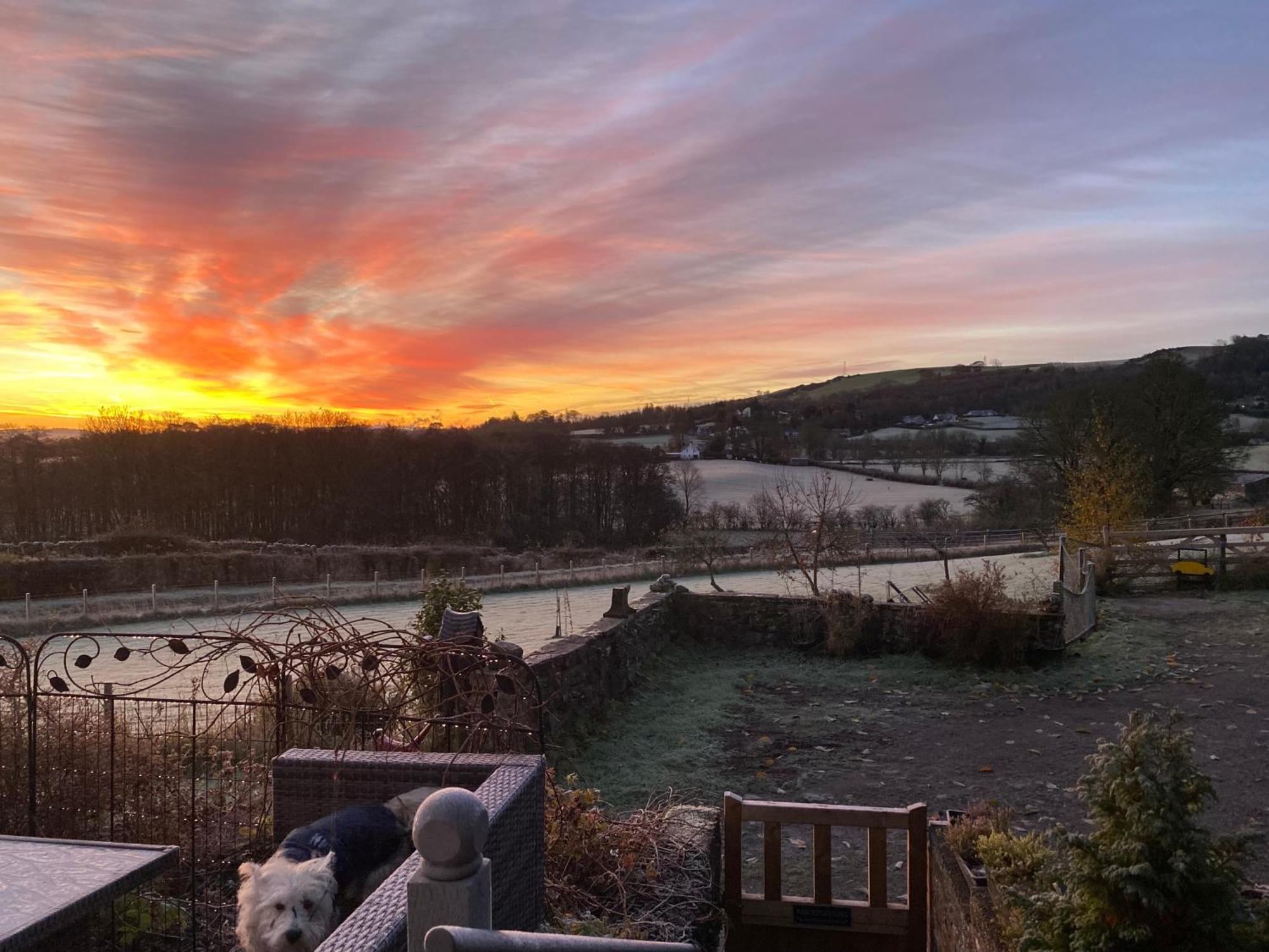 Stunning Shepherds Hut Rural Bliss Dumfries Exteriér fotografie